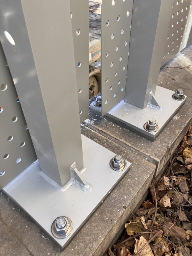 connection details of outdoor privacy screen