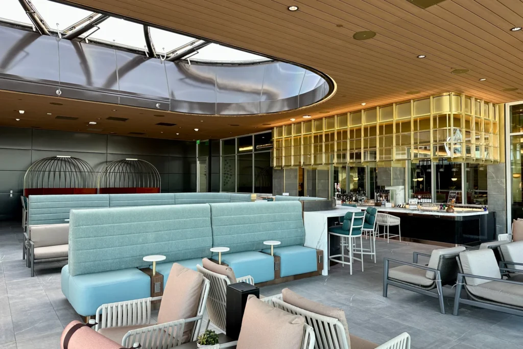 ceiling design for Minneapolis st.paul airport delta sky club